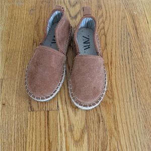 Zara Kids Tan Slip-On Slippers